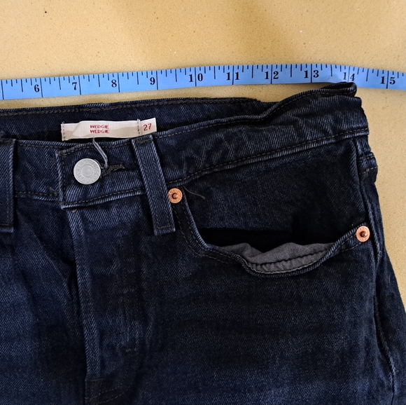 Levi's Wedgie Black denim jeans - Picture 6 of 10